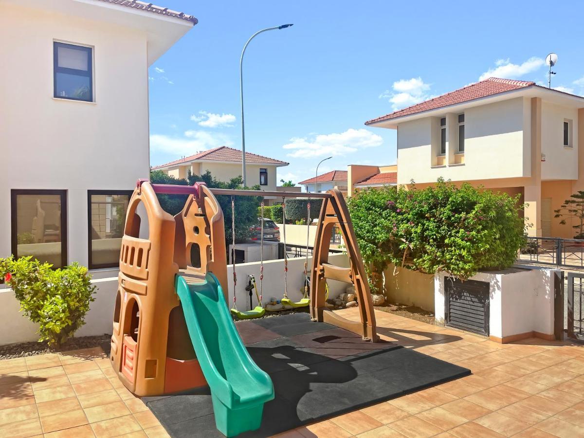 Villa Alba With Beach Access Lárnaca Exterior foto